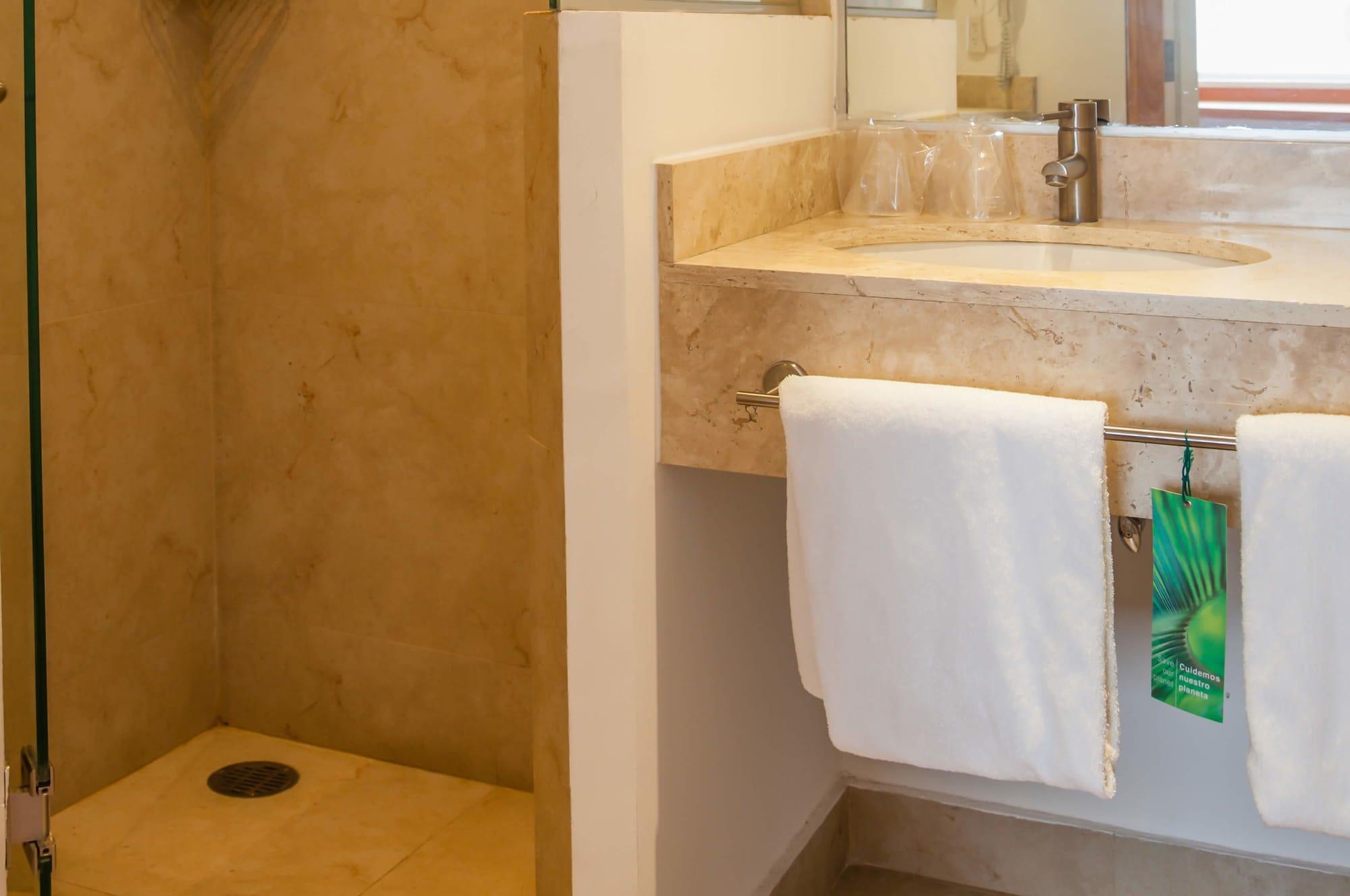 One Aguascalientes Sur Hotel Luaran gambar