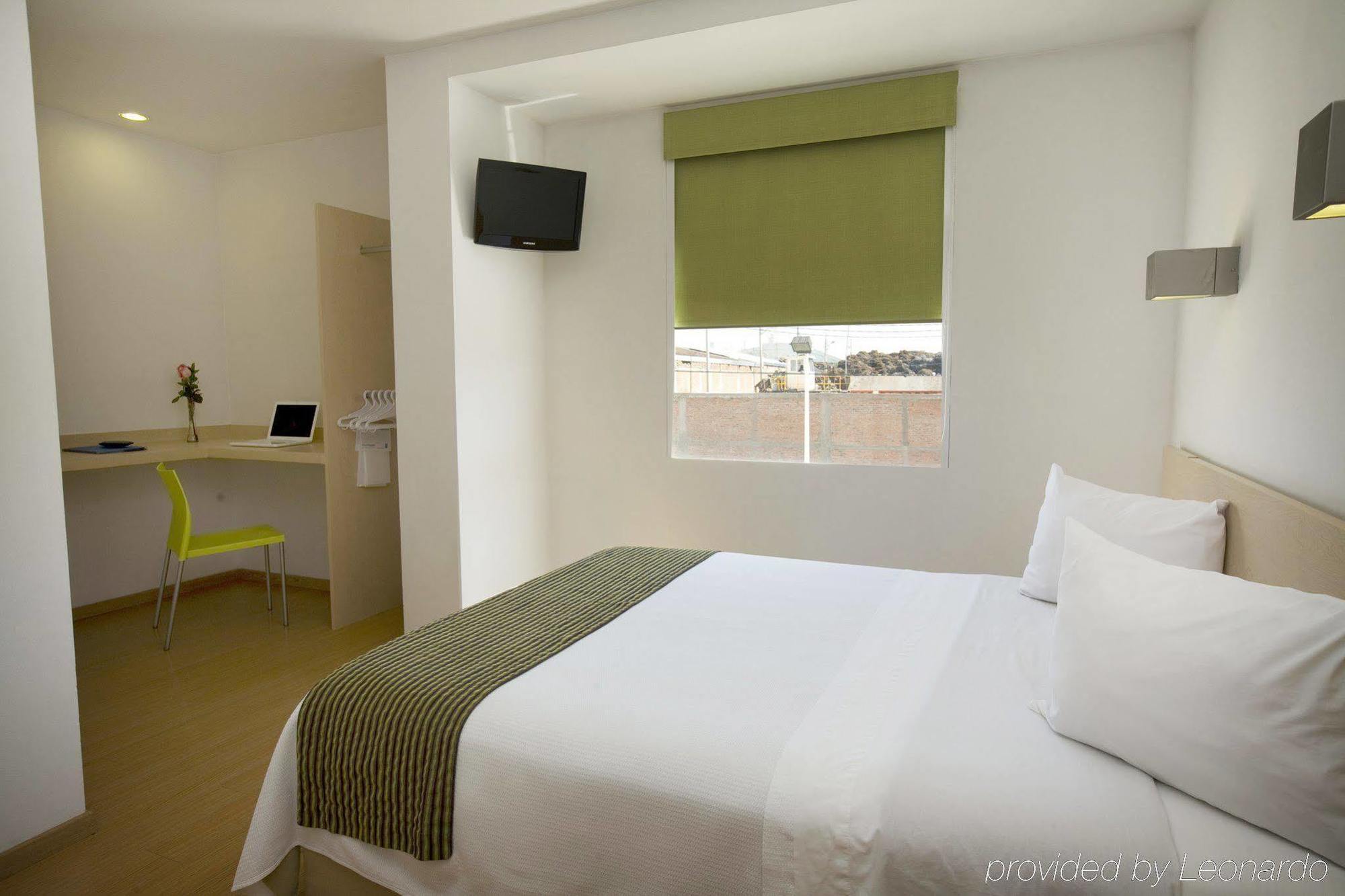 One Aguascalientes Sur Hotel Bilik gambar